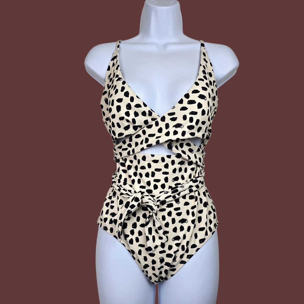 Aerie Womens Ivory Black Print Wrap One Piece Full Coverage Swimsuit Size S Long